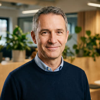 James Mitchell, als Chief Executive Officer von TivorFin tätig