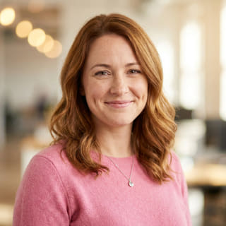 Emily Watson, Leiterin des Kundensupports von TivorFin
